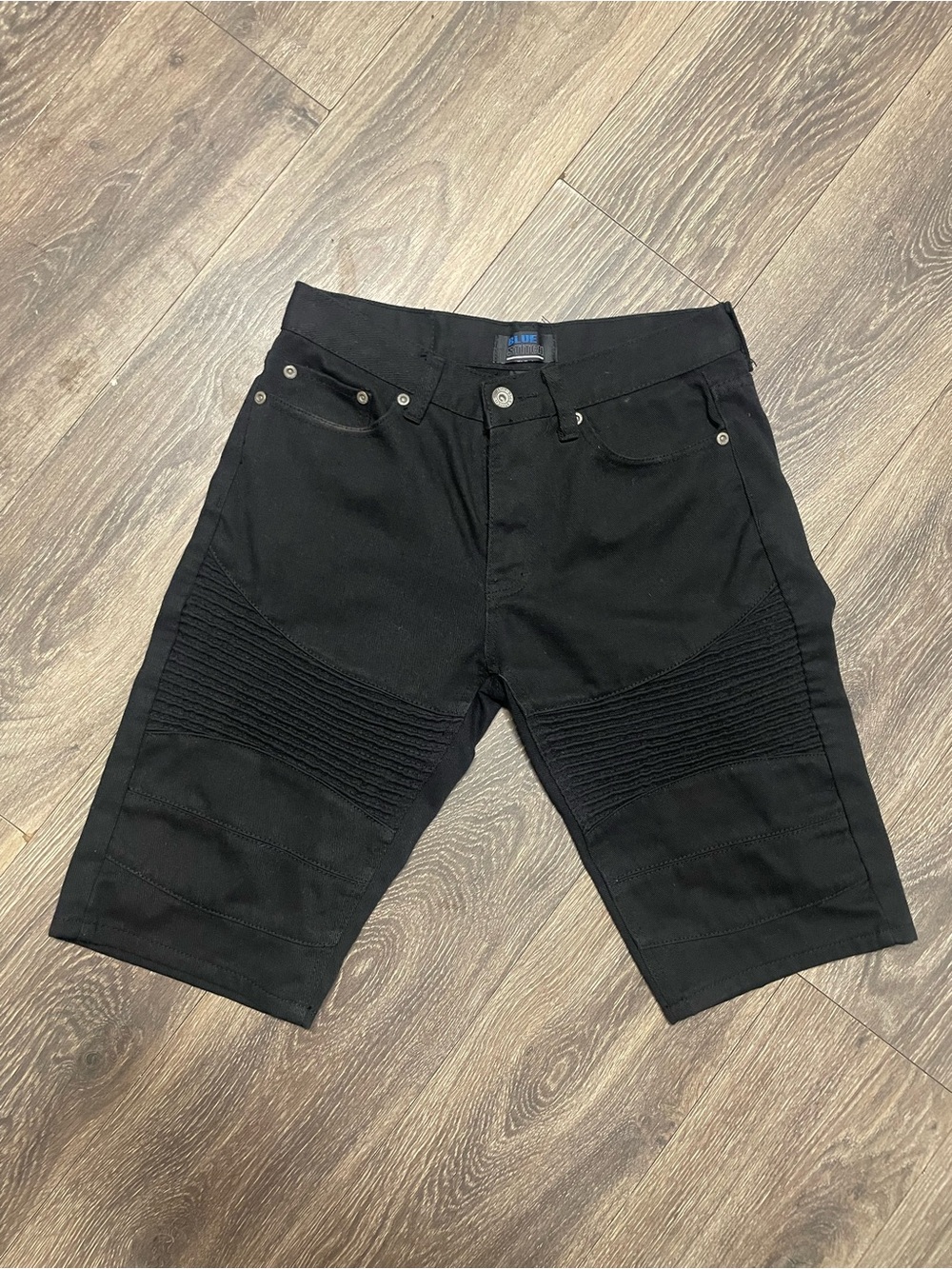 Men's Black silver Biker-Style denim Shorts size 32 bottoms